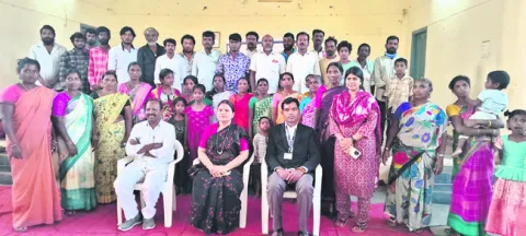 పిల్లలతో పనులు చేయిస్తే చర్యలు  