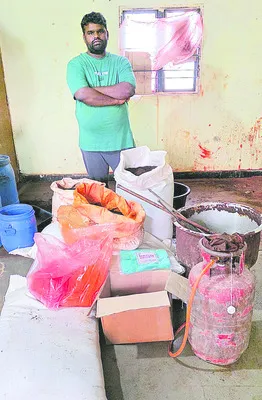 కొబ్బరి పీచు+సింథటిక్‌ కలర్‌= టీ పొడి 