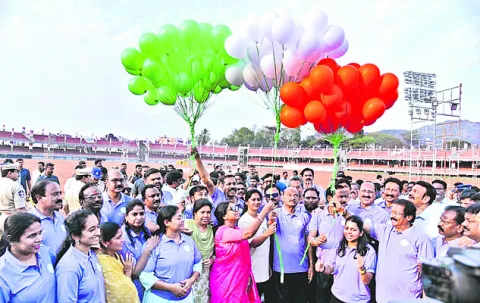 లెజిస్లేటివ్‌ స్పోర్ట్స్‌ మీట్‌ ప్రారంభం 
