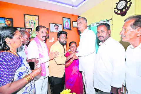 అశోక్‌ కుటుంబానికి అండగా ఉంటాం