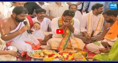 Vedic Scholars Gives Blessings To YS Jagan 1
