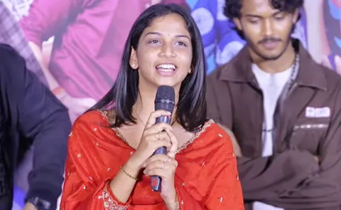 Court Fame Sridevi Left Studies For Movies