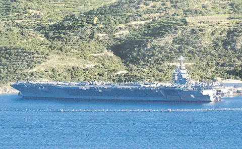 Toilet Trouble In US Largest Warship15