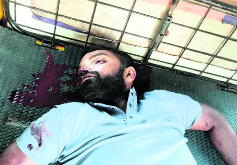 రోడ్డు ప్రమాదంలో యువకుడి దుర్మరణం   