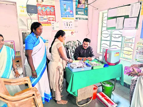 సాధారణ ప్రసవాల సంఖ్య పెంచాలి