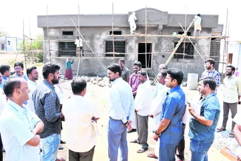 ఇందిరమ్మ ఇళ్లకు రుణ సదుపాయం 