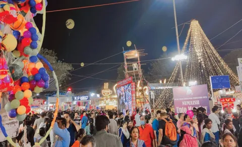 264 eve teasers caught at nampally exhibition