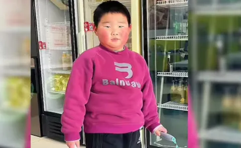 Boy Promises to Jump Rope for Every Like, Millions Respond