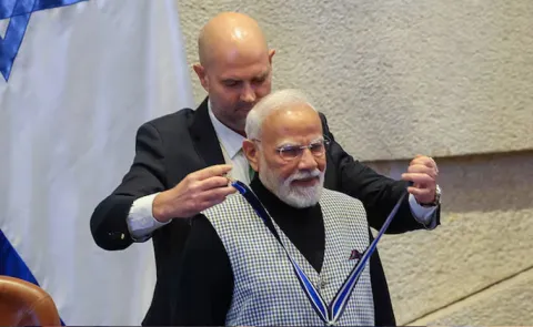 PM Modi among rare leaders to be given top honours