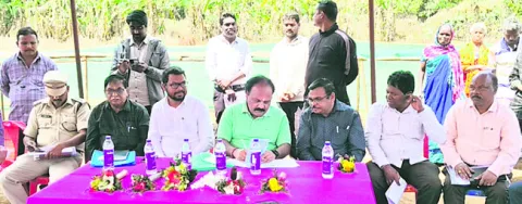 మెరుగైన విద్య, వైద్యంతోనే గిరిజనాభివృద్ధి 