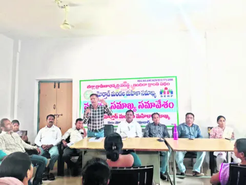 అతివల ఆర్థిక ప్రగతికి బాటలు