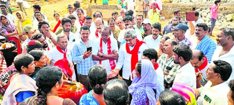 నిర్వాసితులకు పునరావాసం కల్పించాలి
