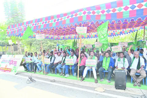 ప్రత్యేక ఐటీడీఏ ఏర్పాటు చేయాల్సిందే 