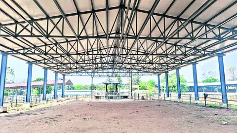 దర్శన భాగ్యం దక్కేనా?