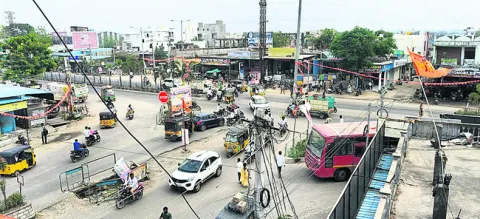 ఇంకెన్ని ప్రాణాలు పోవాలి?