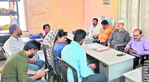 సచివాలయ సిబ్బంది బాధ్యతగా వ్యవహరించాలి