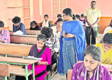 పరీక్ష కేంద్రాల్లో డీఆర్‌ఓ తనిఖీ