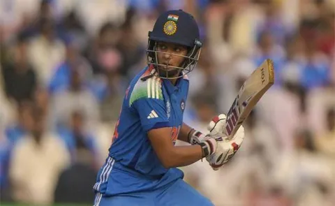 India women set 252 runs target to australia in second ODI2