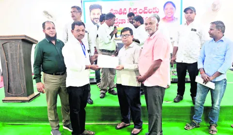 గ్రామాల అభివృద్ధిలో సర్పంచులు కీలకం 