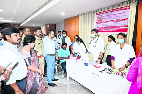 ఆరోగ్యంగా ఉంటేనే మెరుగైన సేవలు