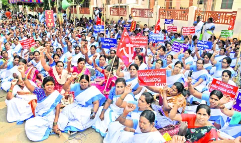 ఆశ.. నిరాశ! 