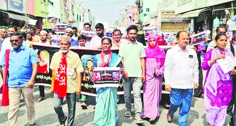 తౌషిక్‌ మృతికి కారకులను కఠినంగా శిక్షించాలి 