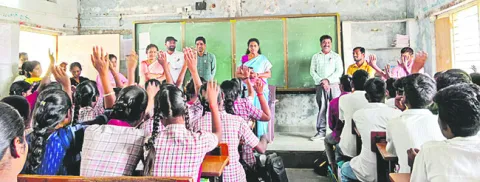 కష్టపడి కాదు.. ఇష్టంతో చదవాలి