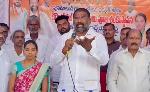 Minister Vakiti Srihari Sensational Comments