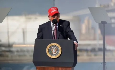 Lay down your arms or face certain death Trump