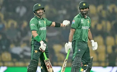 Pakistan end with 212, need to restrict Lanka under 1471