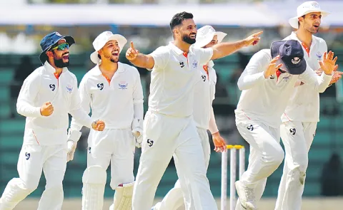 Jammu and Kashmir close to Ranji Trophy title2