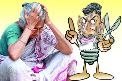 పింఛన్లకు చంద్ర గ్రహణం