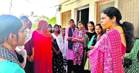 నర్సింగ్‌ కళాశాల ప్రిన్సిపాల్‌ సస్పెన్షన్‌