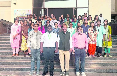 నాచుపల్లి జేఎన్టీయూలో ప్రాంగణ నియామకాలు