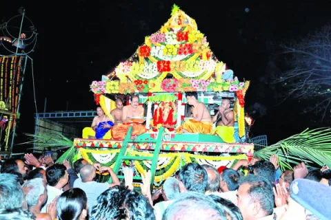 రమణీయం.. రథోత్సవం 