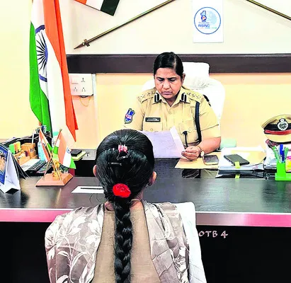 అర్జీదారుల సమస్యలు పరిష్కరించాలి
