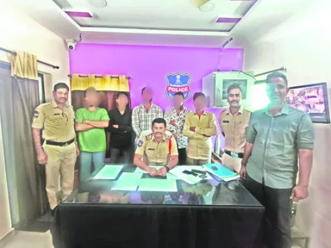 కుటుంబకలహాలతో భర్త ఆత్మహత్య 