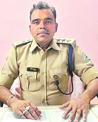 పటాన్‌చెరు ఎంవీఐగా నరేష్‌ బాధ్యతలు