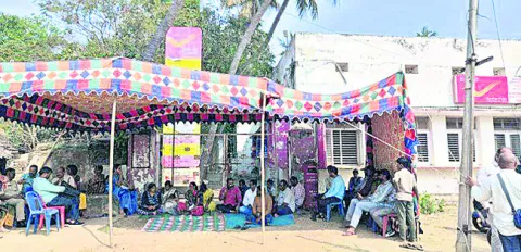 అందరి సొమ్ములు ఒకేసారి చెల్లించాలి 