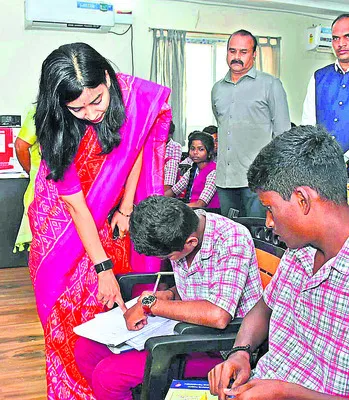 నిత్య సాధనతోనే విజయం