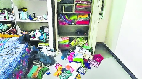 మాజీ ఎమ్మెల్యే  మహేశ్‌రెడ్డిపై కేసు నమోదు   