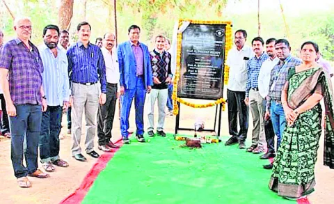 ఆఫ్టికల్‌ ఫైబర్‌ నెట్‌వర్క్‌ పనులకు శంకుస్థాపన