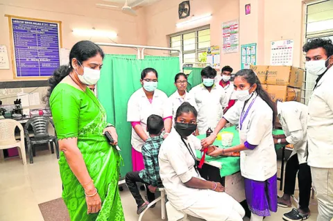 రోగులతో మర్యాదగా మెలగాలి