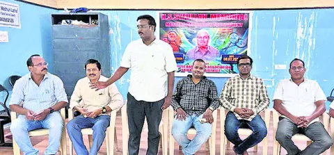 8న మాస్టర్స్‌ బ్యాడ్మింటన్‌  ఎంపిక పోటీలు 