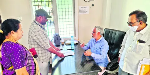 అంకితభావంతో విధులు నిర్వర్తించాలి