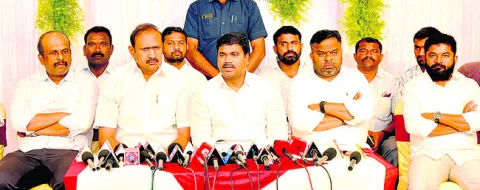 మున్సిపల్‌లోనూ కాంగ్రెస్‌దే విజయం