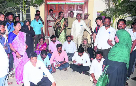 బల్దియా బరిలో 398 మంది