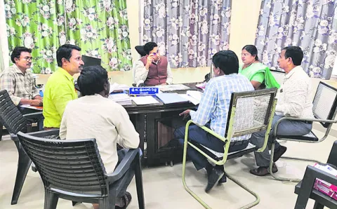 ప్రలోభాలకు తావులేదు