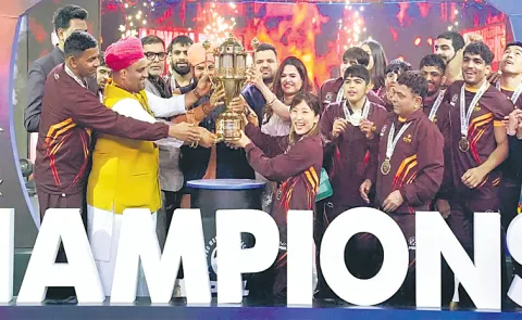 Pro Wrestling League champions Haryana Thunders2