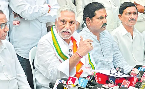 Jeevan Reddy expresses dissatisfaction over the B forms